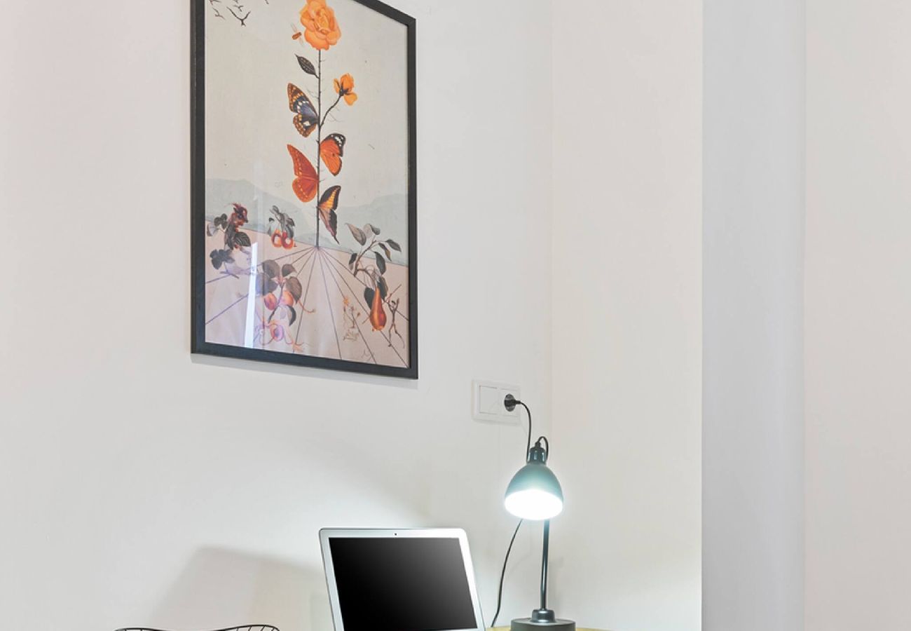 Apartamento en Gijón - Dalí, espectacular apartamento, escritorio y WIFI