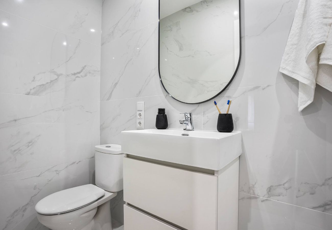 Apartamento en Gijón - Dalí, espectacular apartamento, escritorio y WIFI