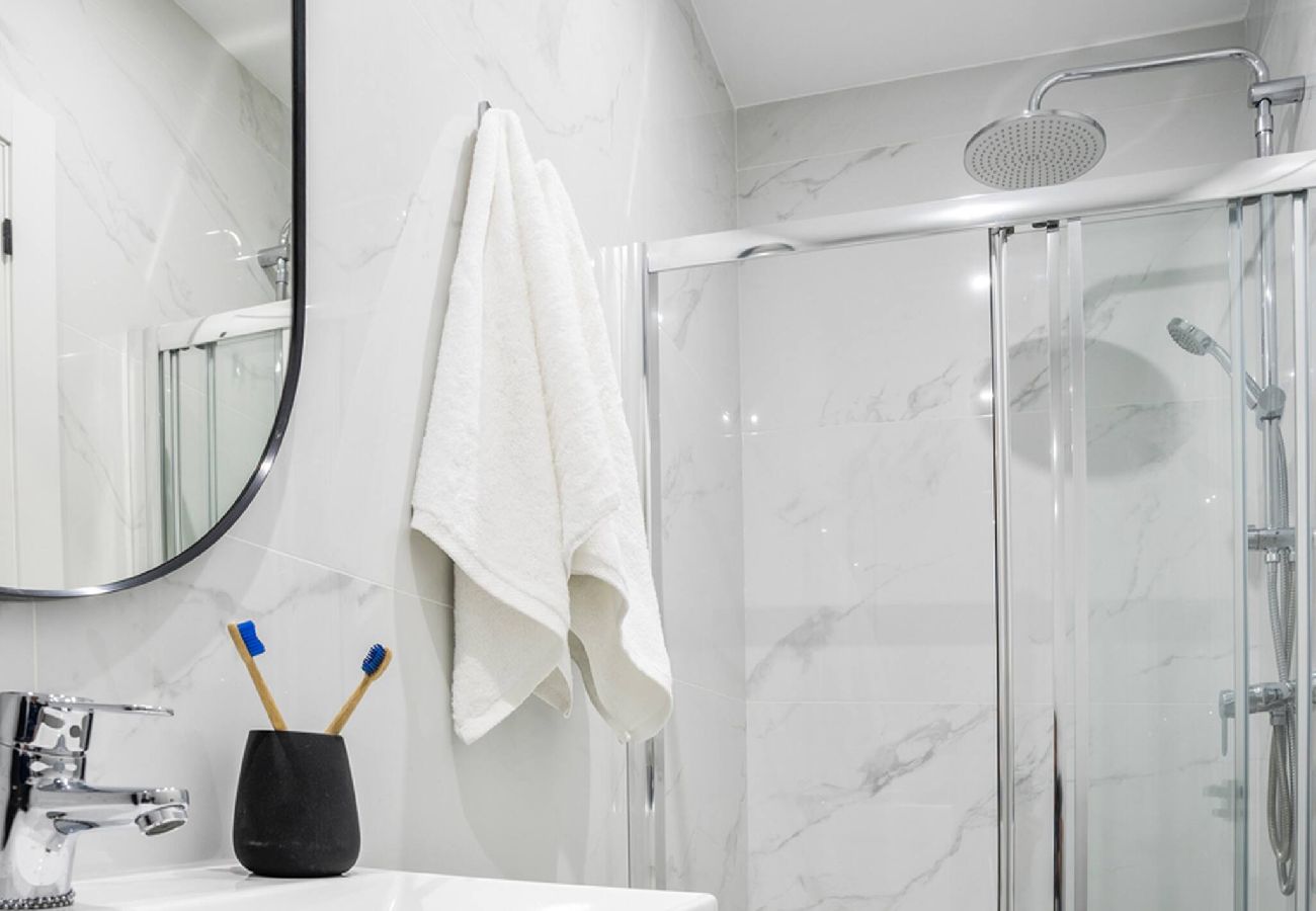 Apartamento en Gijón - Dalí, espectacular apartamento, escritorio y WIFI