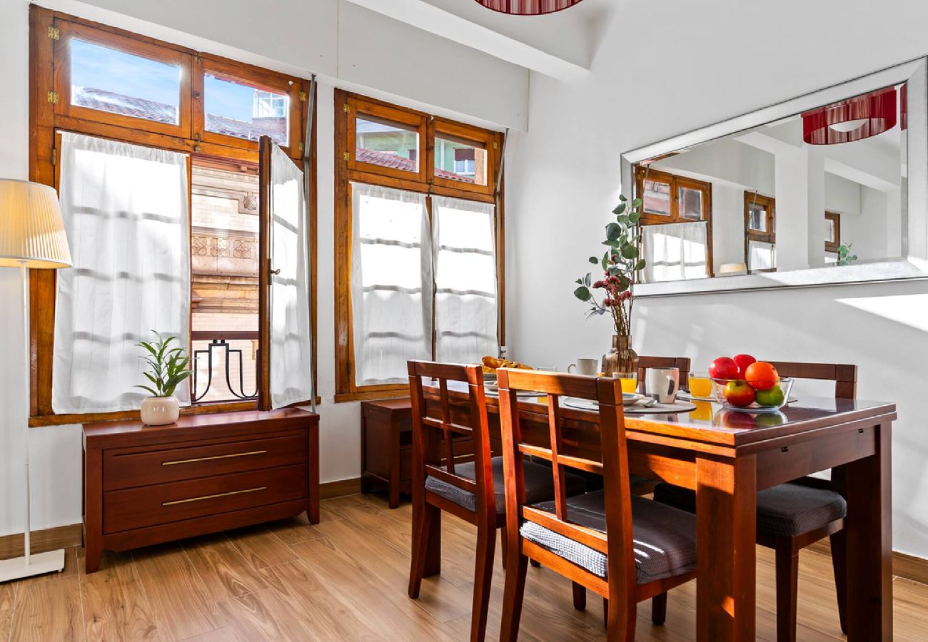 Apartamento en Gijón - El Parchís, Menéndez Valdés