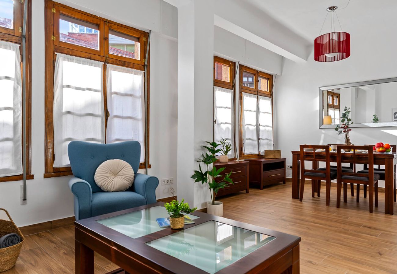 Apartamento en Gijón - El Parchís, Menéndez Valdés