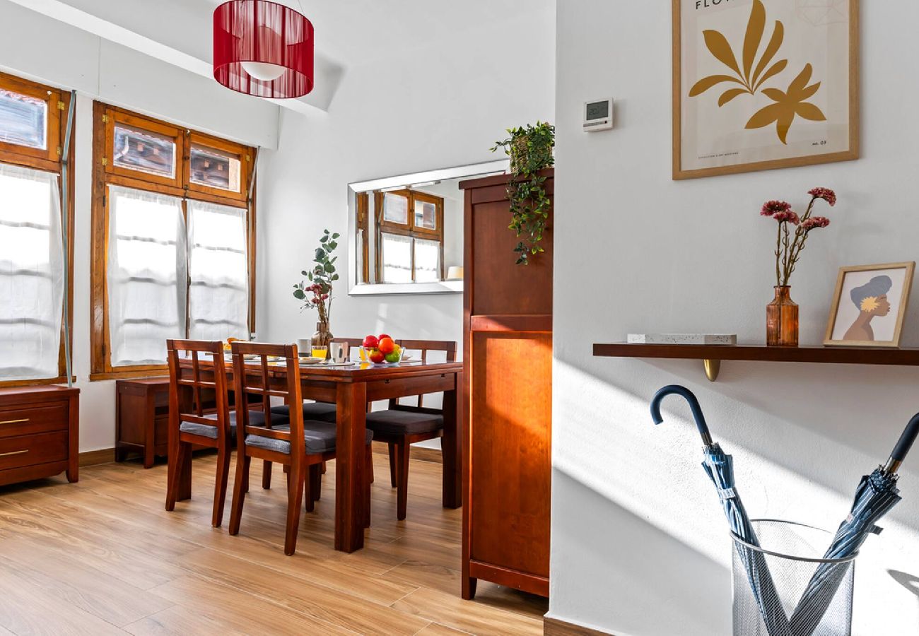 Apartamento en Gijón - El Parchís, Menéndez Valdés