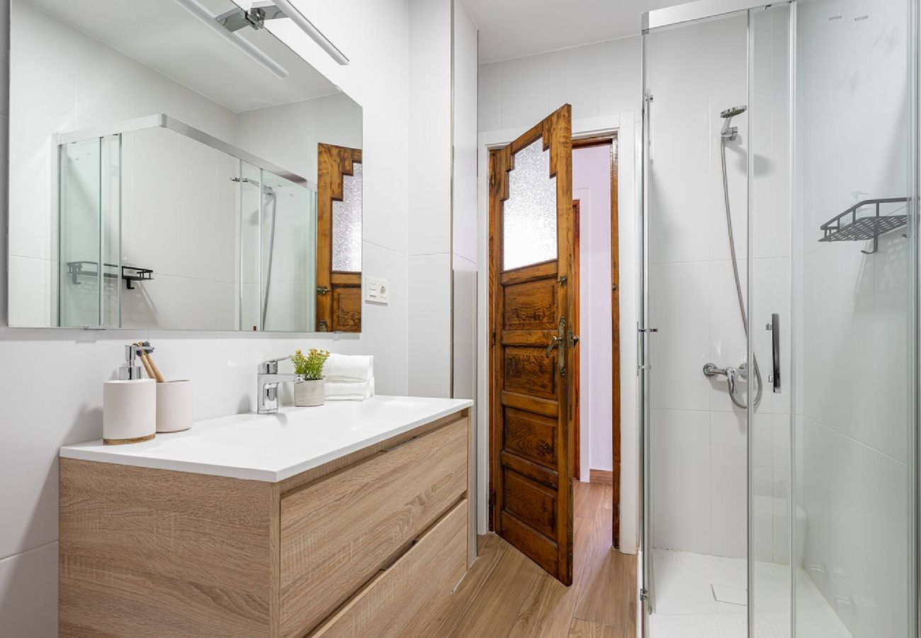 Apartamento en Gijón - El Parchís, Menéndez Valdés