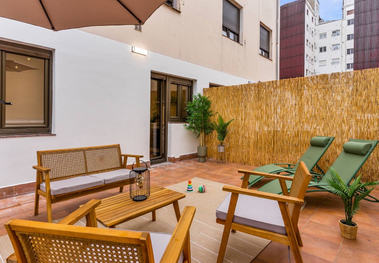 Apartamento en Gijón - Monet, apartamento con terraza, cuna y trona
