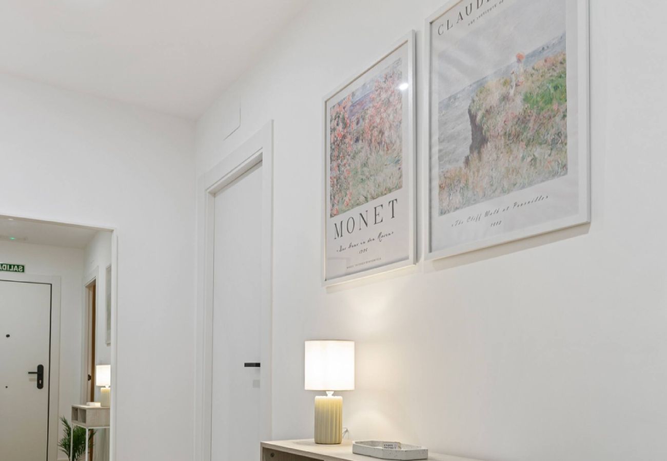 Apartamento en Gijón - Monet, apartamento con terraza, cuna y trona