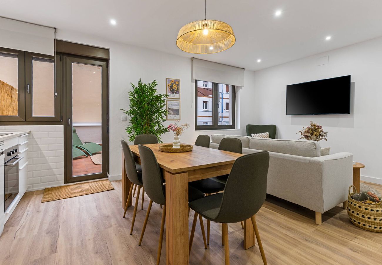 Apartamento en Gijón - Monet, apartamento con terraza, cuna y trona