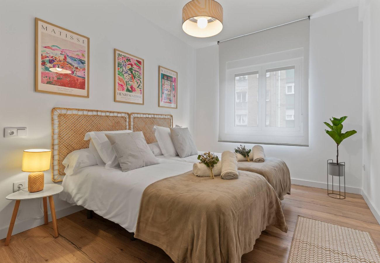 Apartamento en Gijón - Matisse, totalmente reformado y modernista