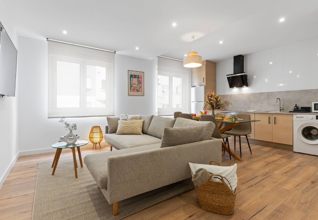 Apartamento en Gijón - Matisse, totalmente reformado y modernista