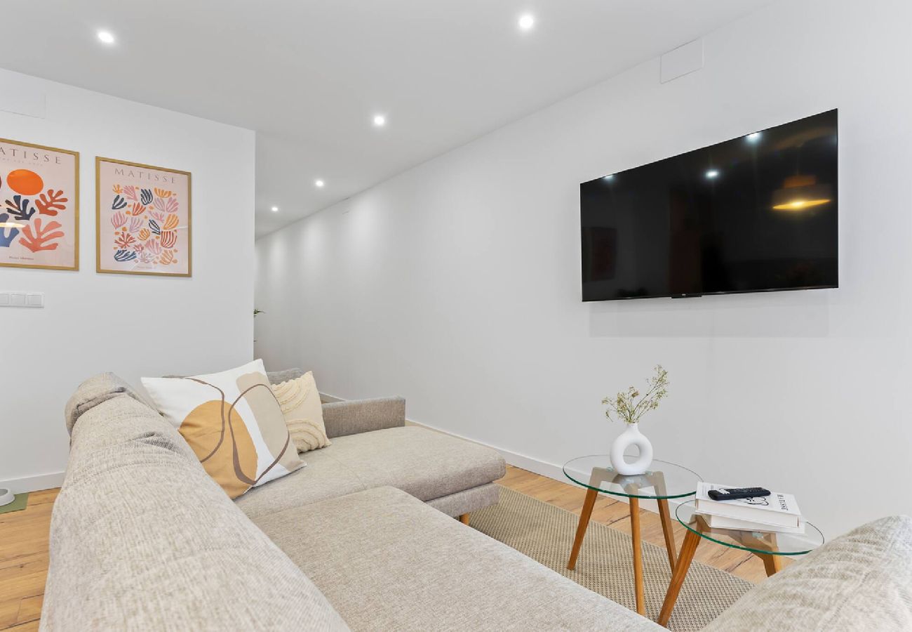 Apartamento en Gijón - Matisse, totalmente reformado y modernista