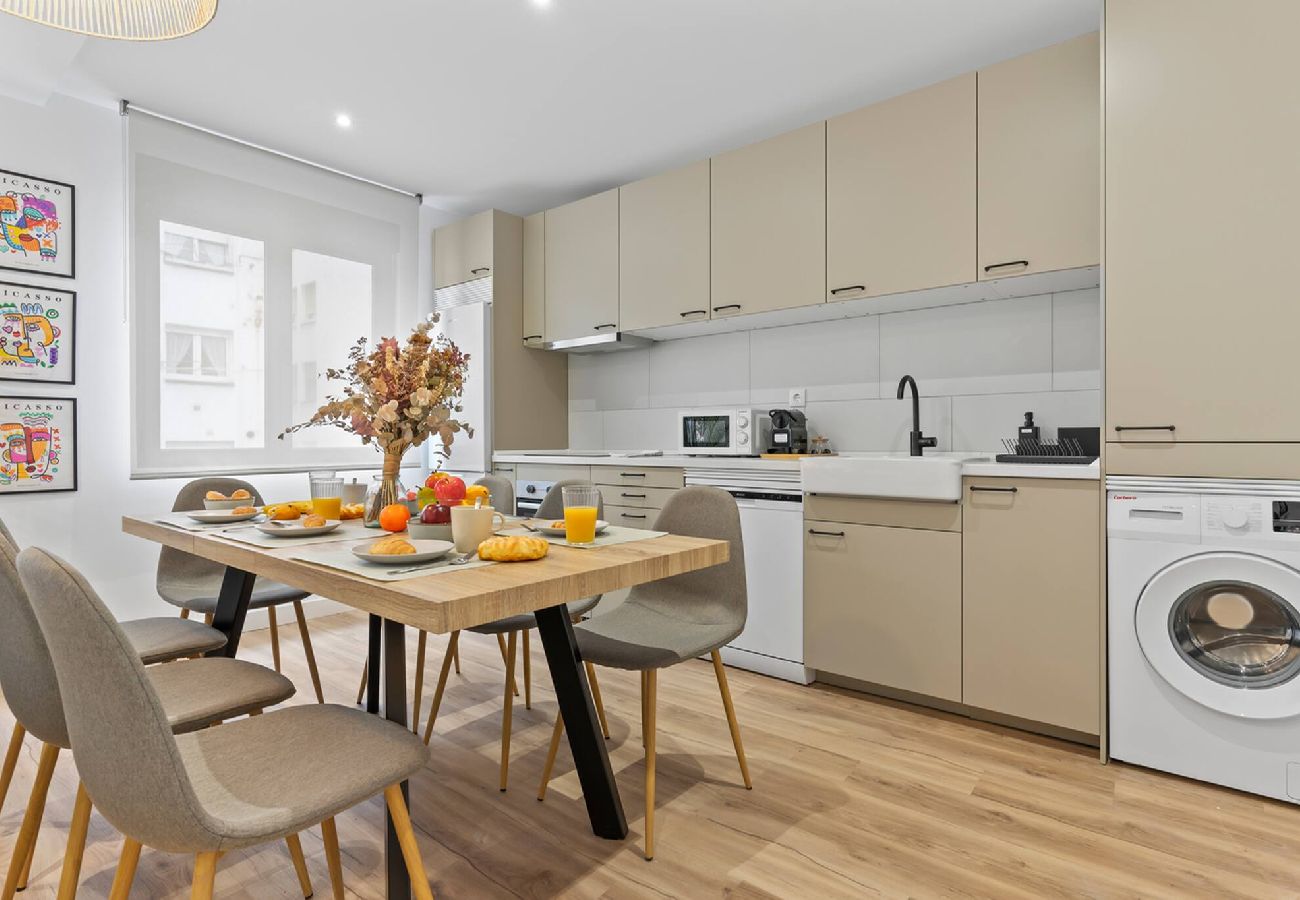 Apartamento en Gijón - Picasso, para 6 personas, espacioso piso de diseño