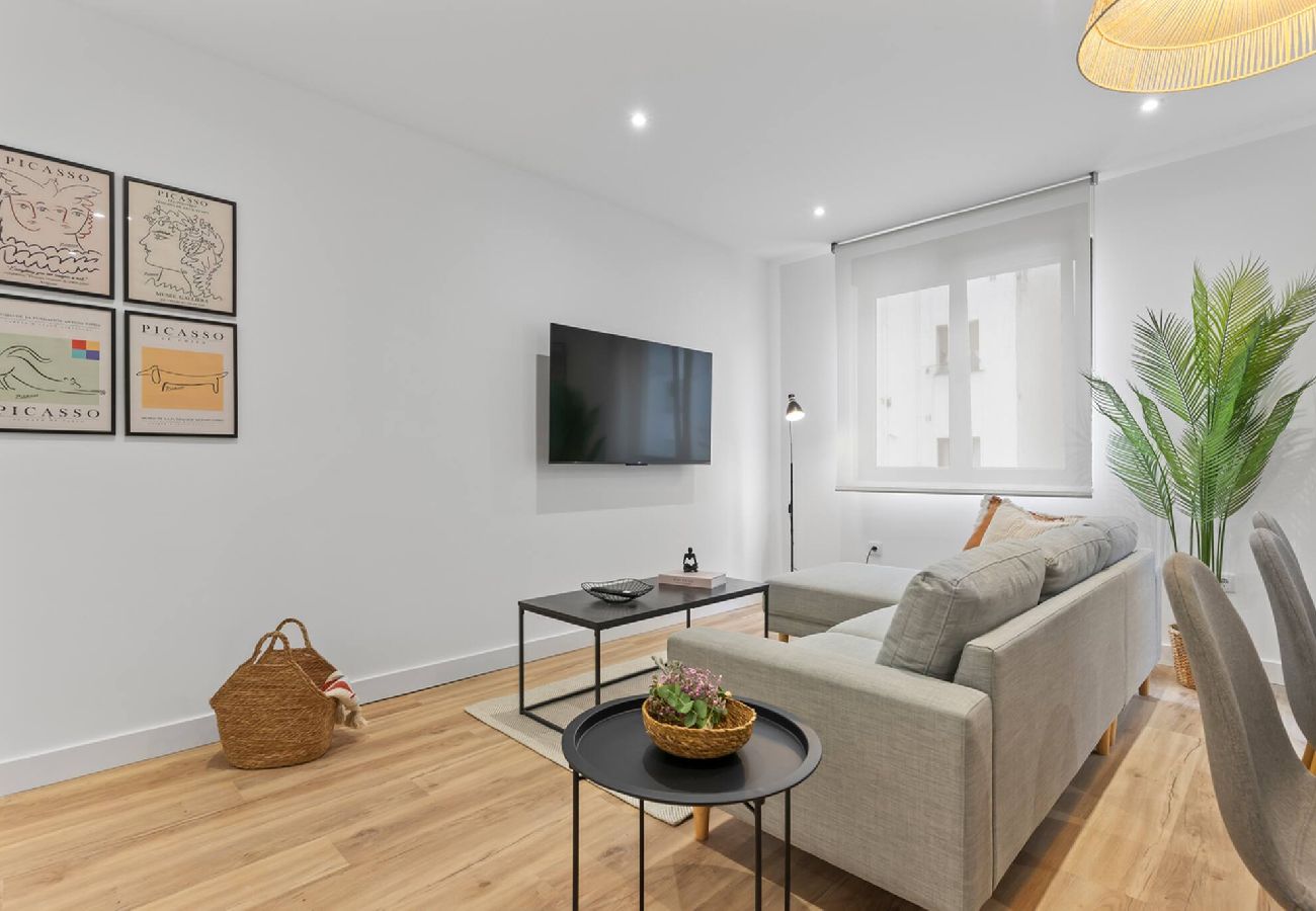 Apartamento en Gijón - Picasso, para 6 personas, espacioso piso de diseño