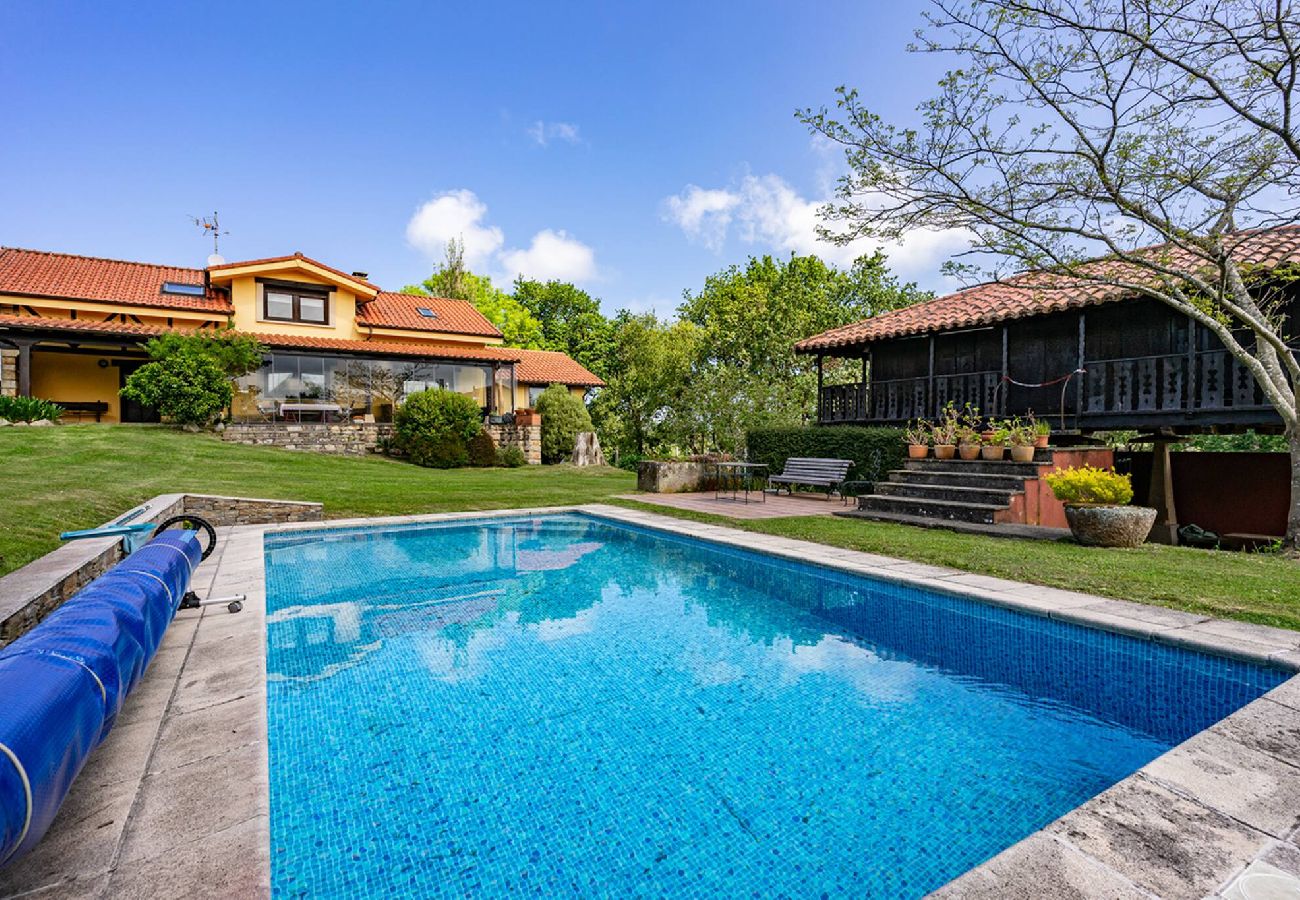 Casa en Villaviciosa - FIGARES