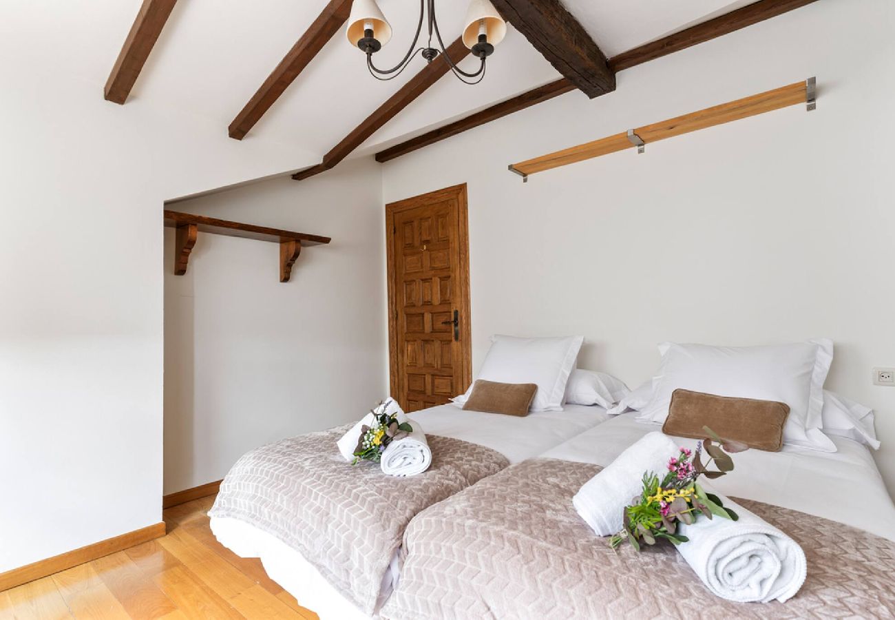 Casa en Villaviciosa - FIGARES