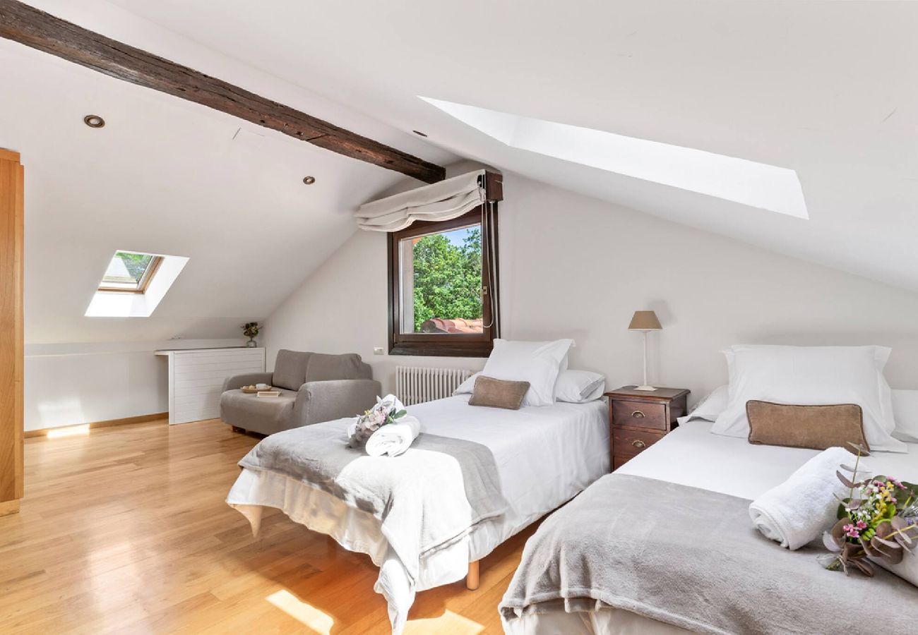 Casa en Villaviciosa - FIGARES