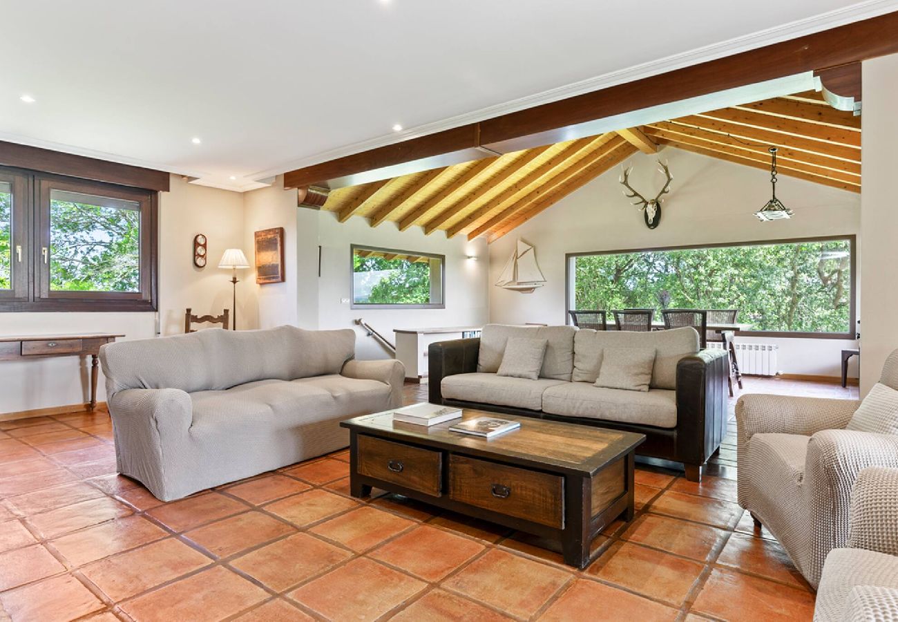 Casa en Villaviciosa - FIGARES