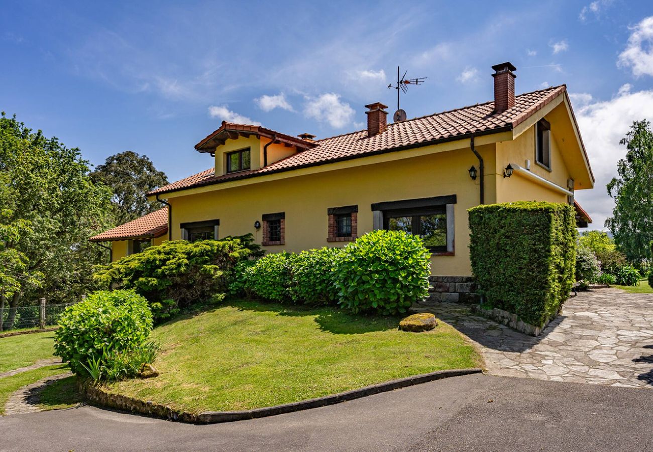 Casa en Villaviciosa - FIGARES