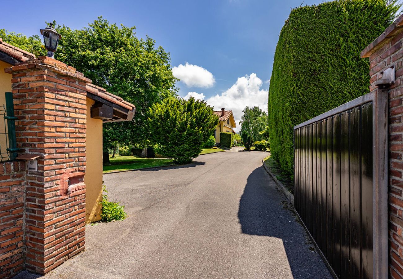 Casa en Villaviciosa - FIGARES